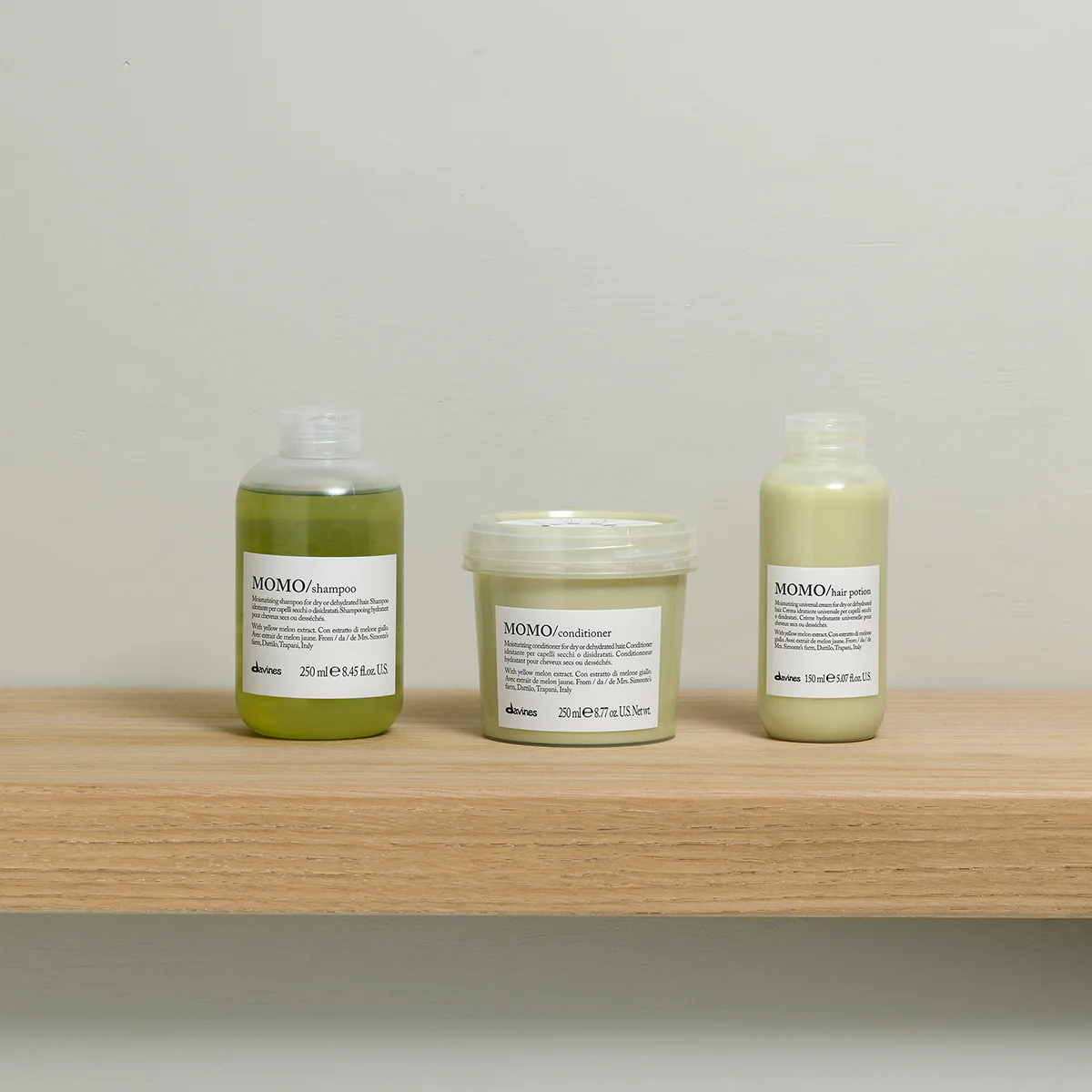 Увлажняющий кондиционер, облегчающий расчесывание волос - Davines Essential Haircare MoMo Conditioner