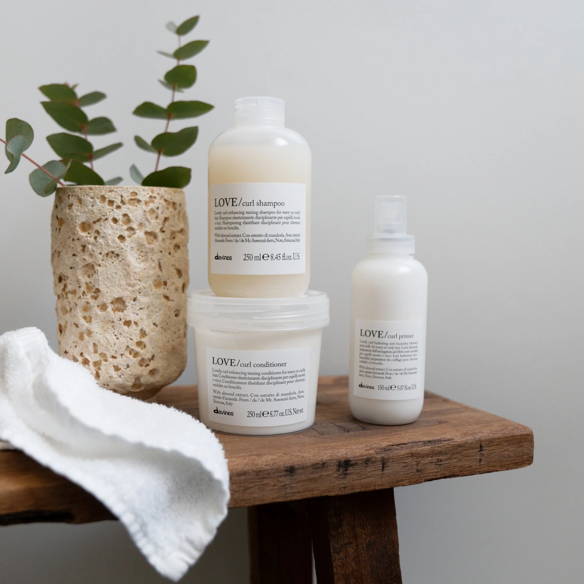 Праймер для усиления завитка - Davines Essential Haircare Love Curl Primer