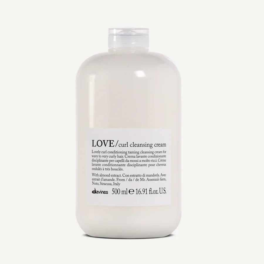 Очищающая пенка для усиления завитка - Davines Essential Haircare Love Curl cleansing cream